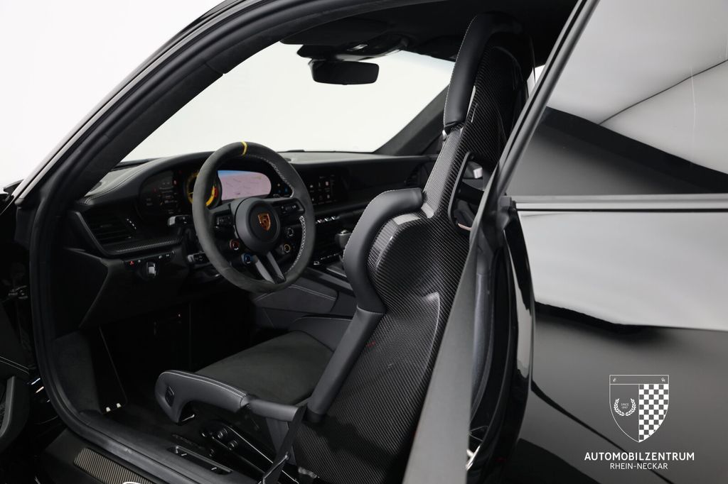 Porsche 992 2023