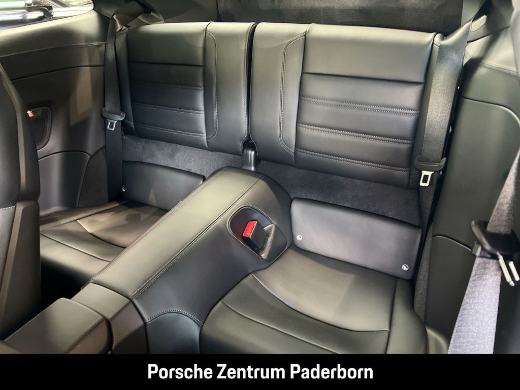 Porsche 992 2025