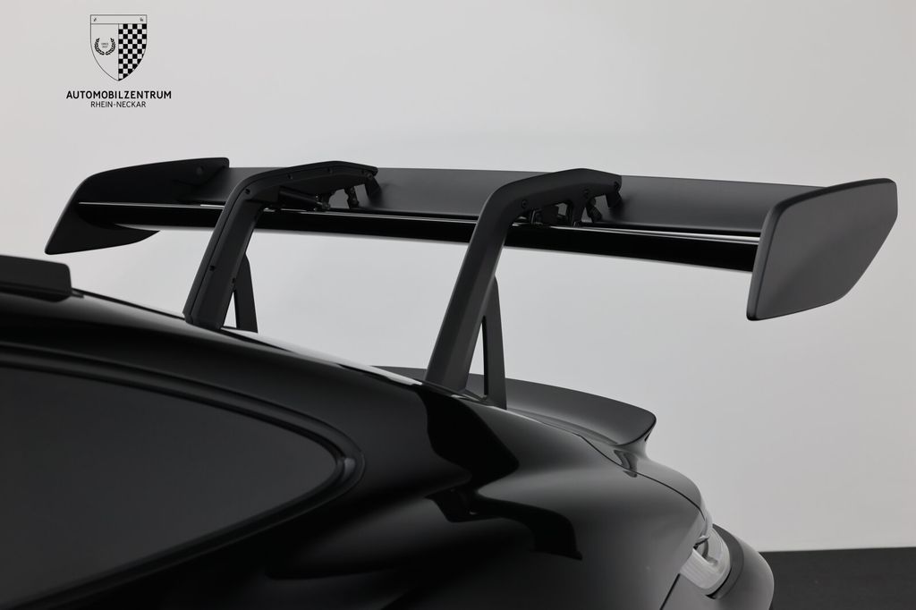 Porsche 992 2023