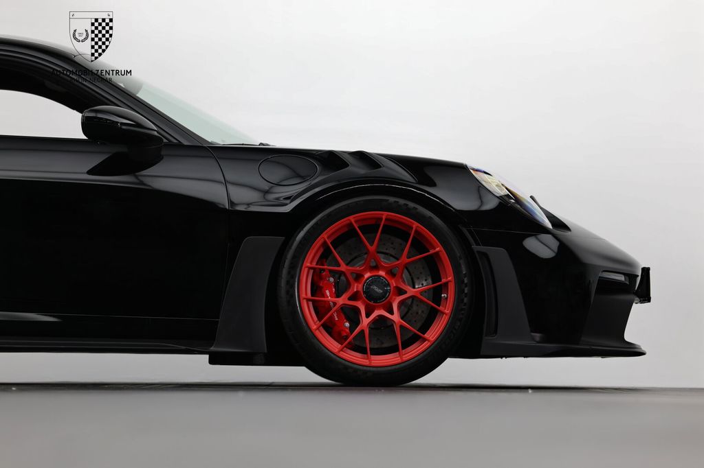 Porsche 992 2023