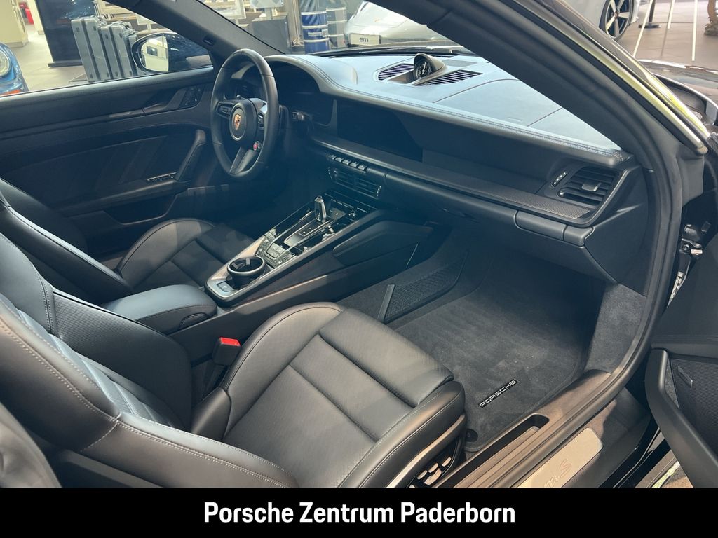 Porsche 992 2025