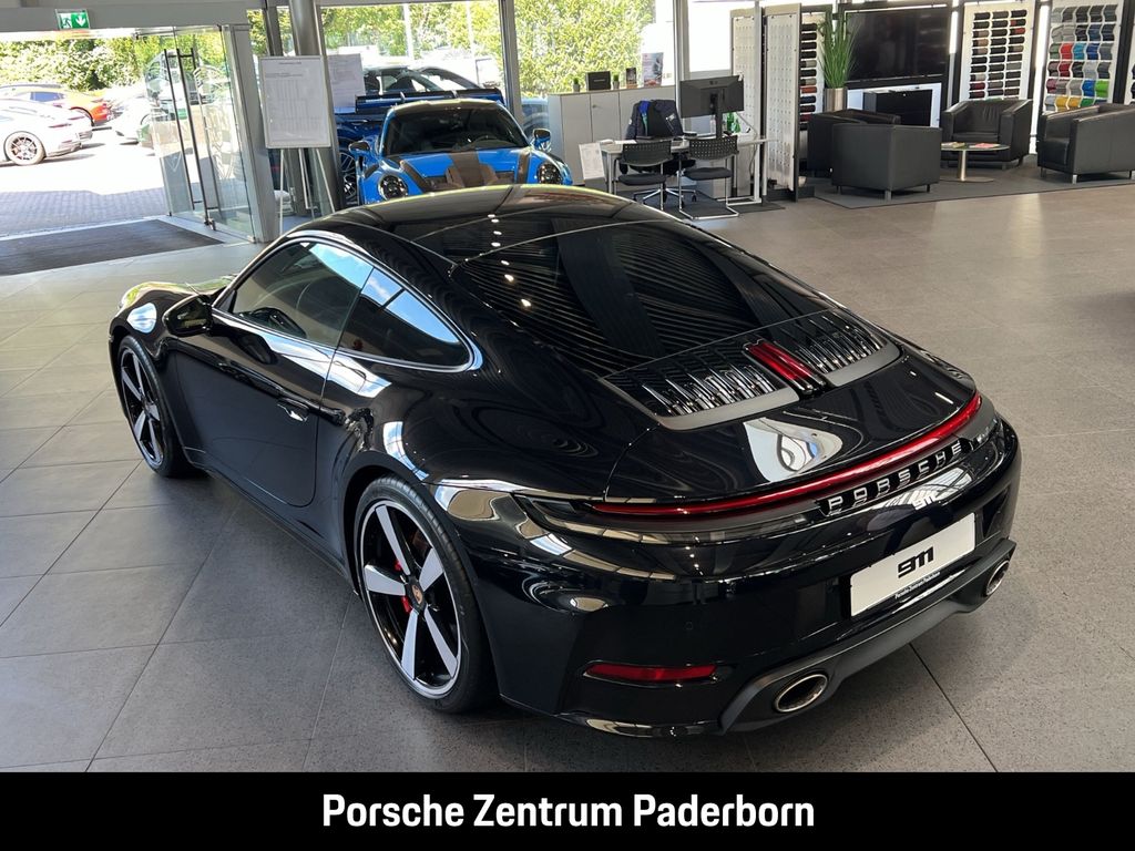 Porsche 992 2025