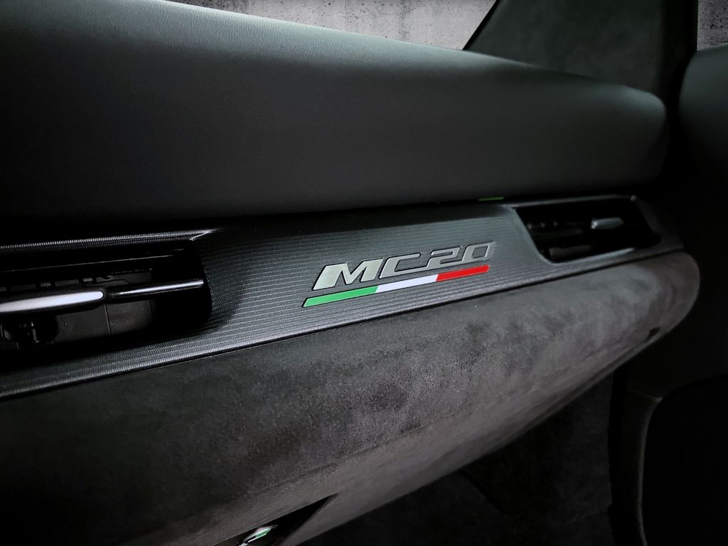 Maserati MC20 2023