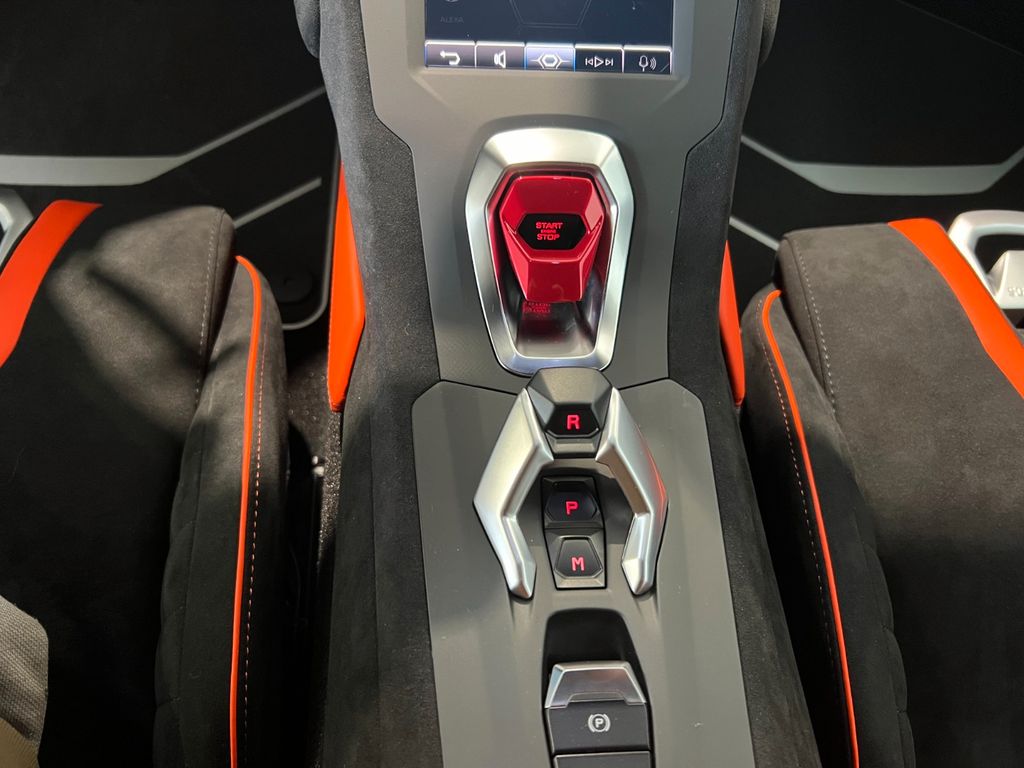 Lamborghini Huracán 2023