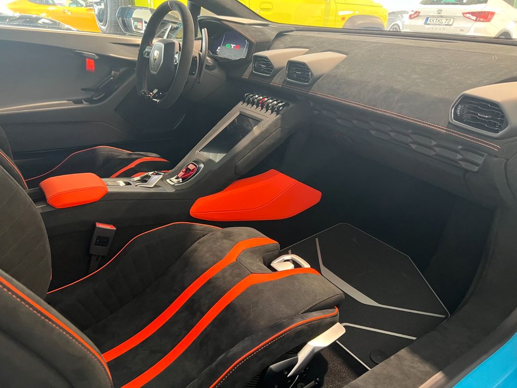 Lamborghini Huracán 2023