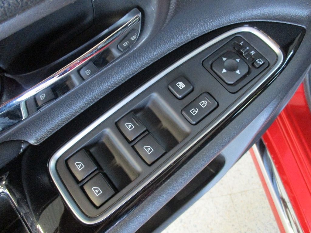 Mitsubishi Plug-in Hybrid Outlander 2019