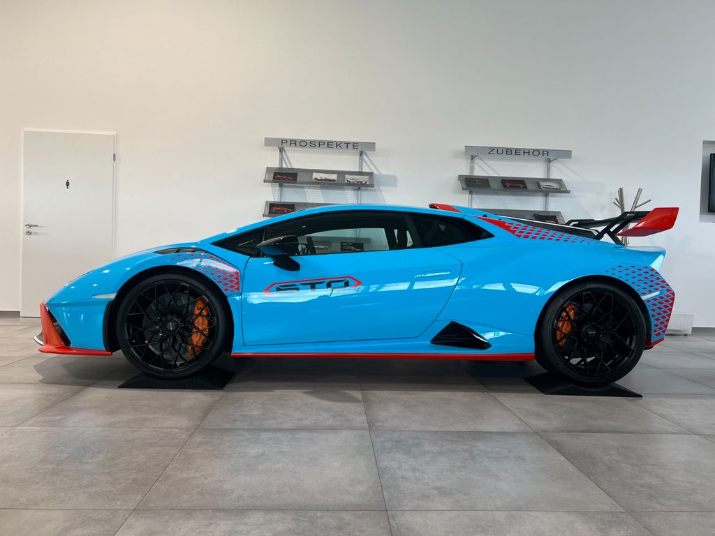 Lamborghini Huracán 2023