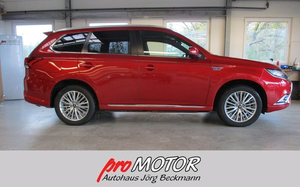 Mitsubishi Plug-in Hybrid Outlander 2019