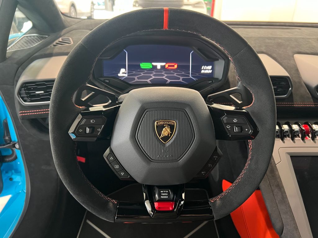 Lamborghini Huracán 2023