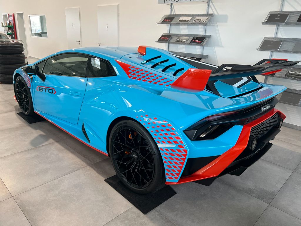 Lamborghini Huracán 2023