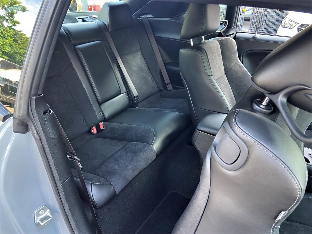 Dodge Challenger 2025