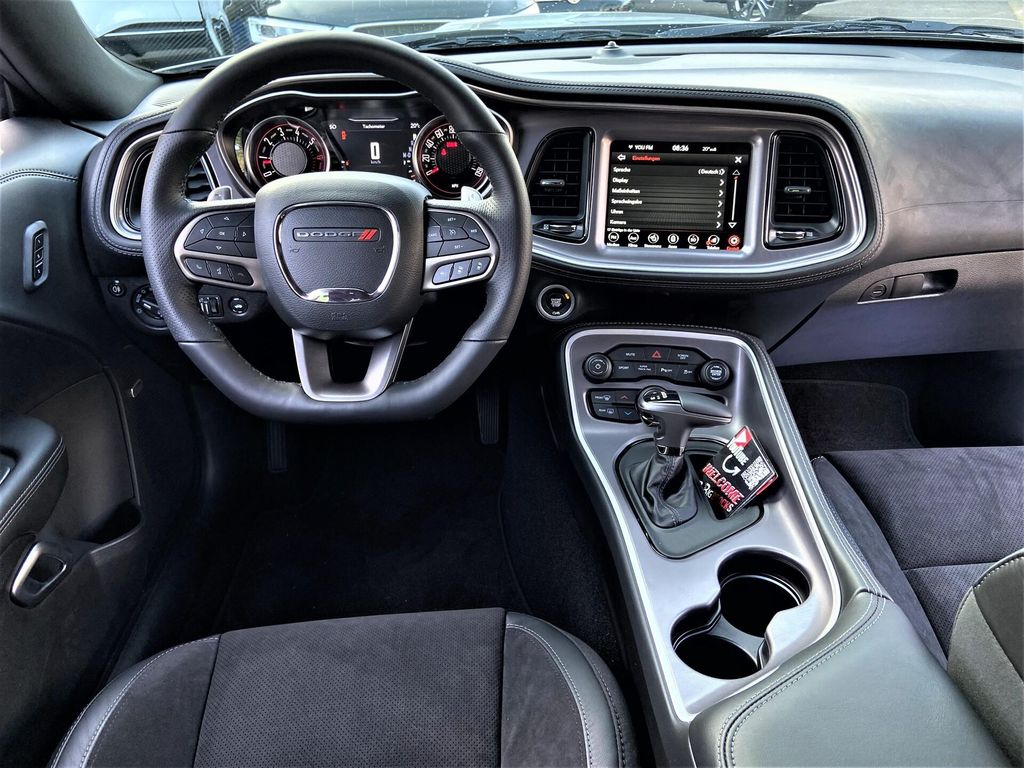 Dodge Challenger 2025