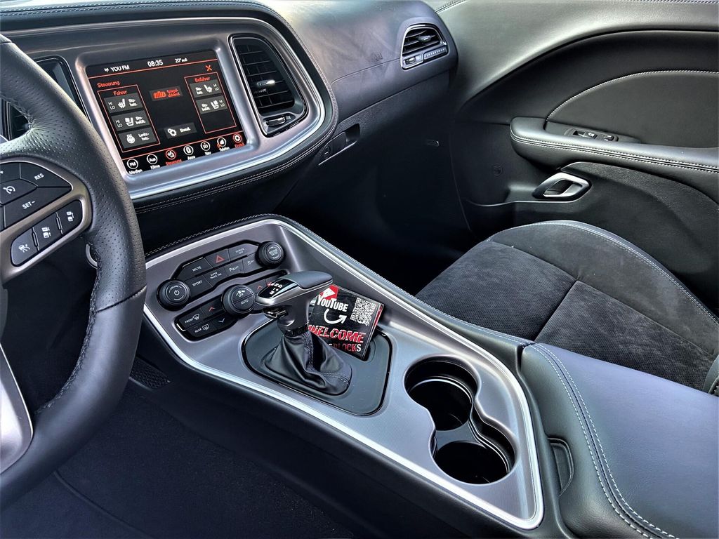 Dodge Challenger 2025