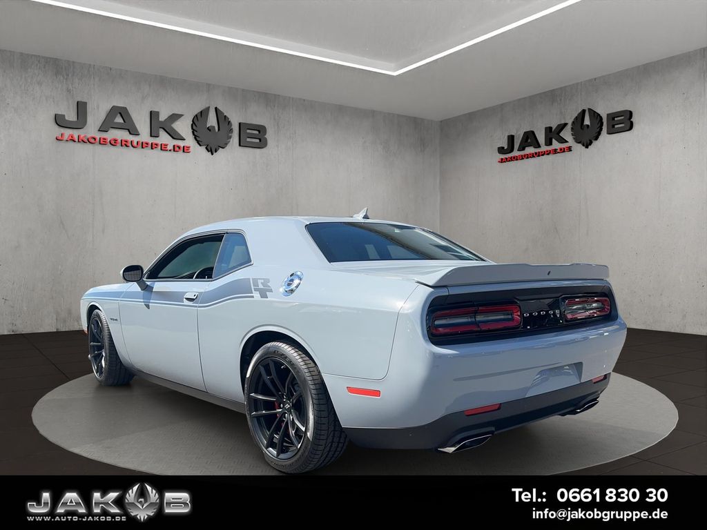 Dodge Challenger 2025