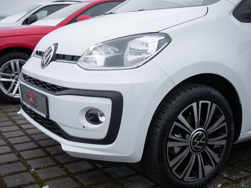 Volkswagen up! 2023