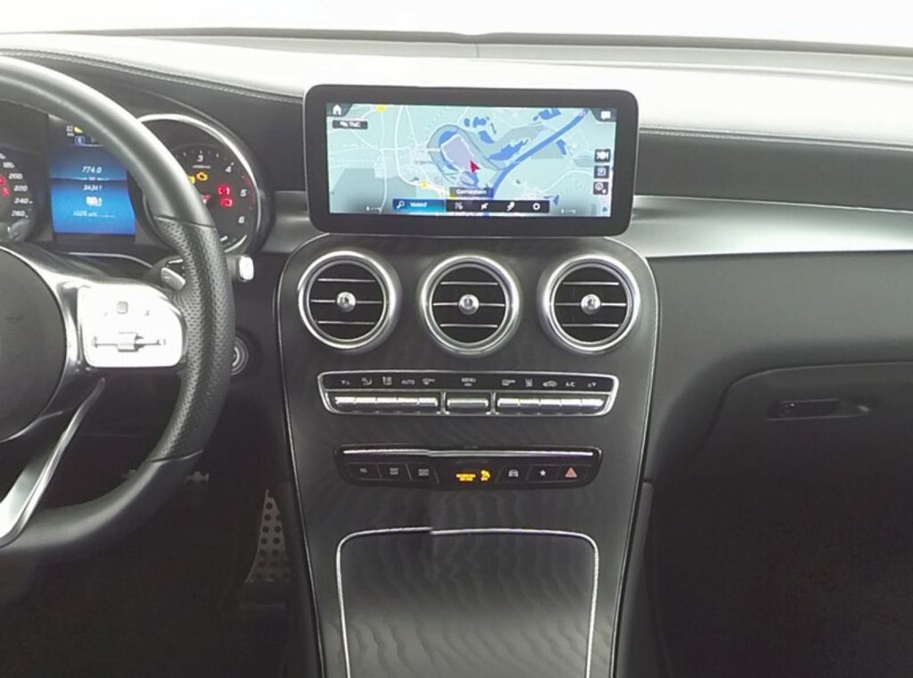 Mercedes-Benz GLC 300 2022