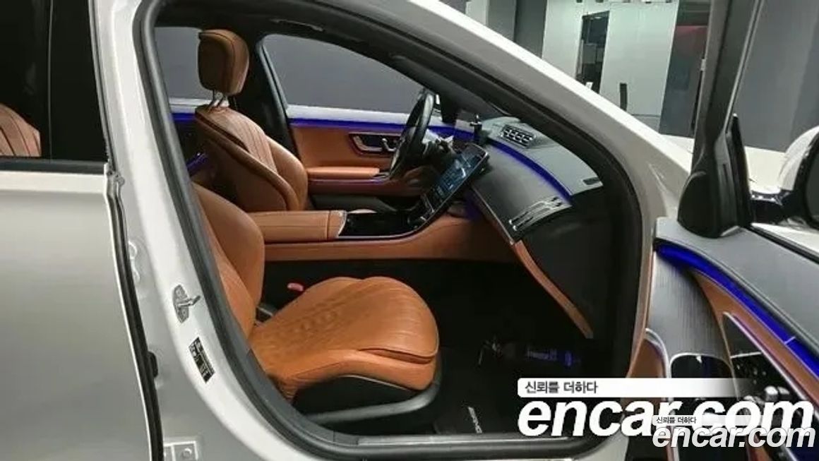 Mercedes-Benz S-Class 2021