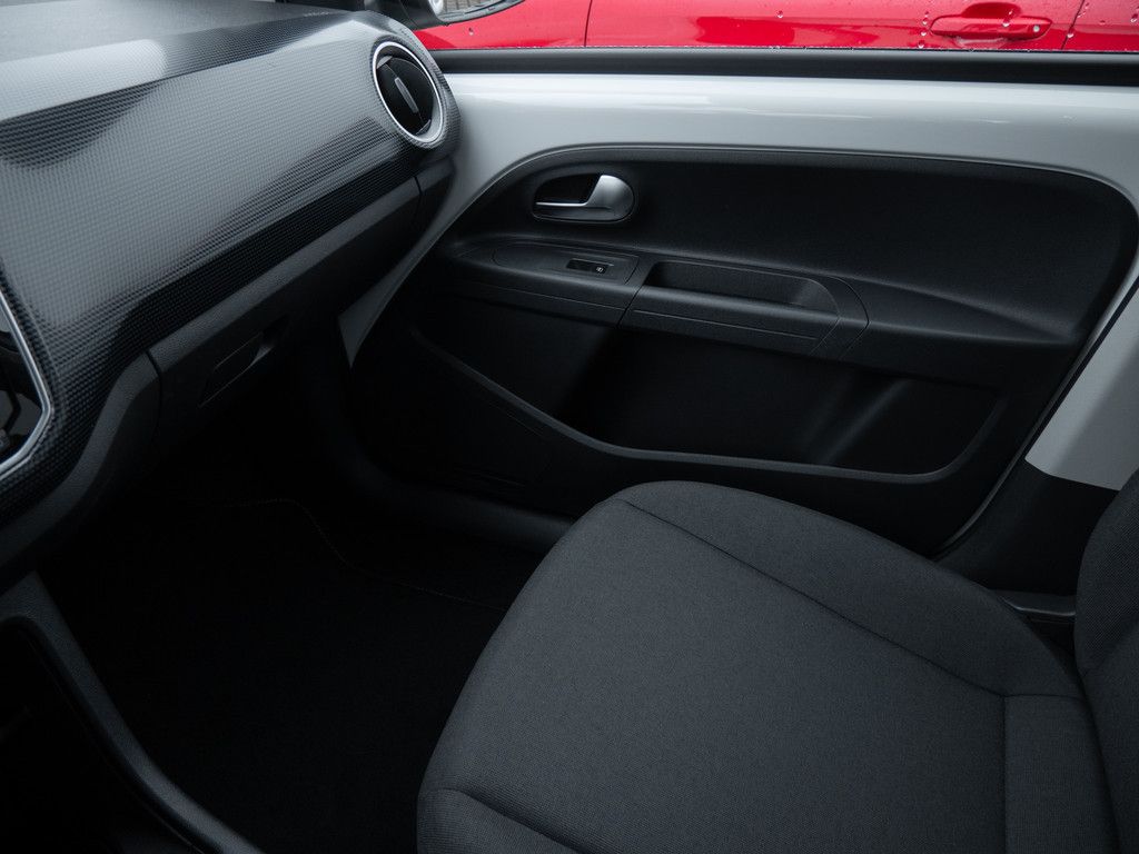 Volkswagen up! 2023