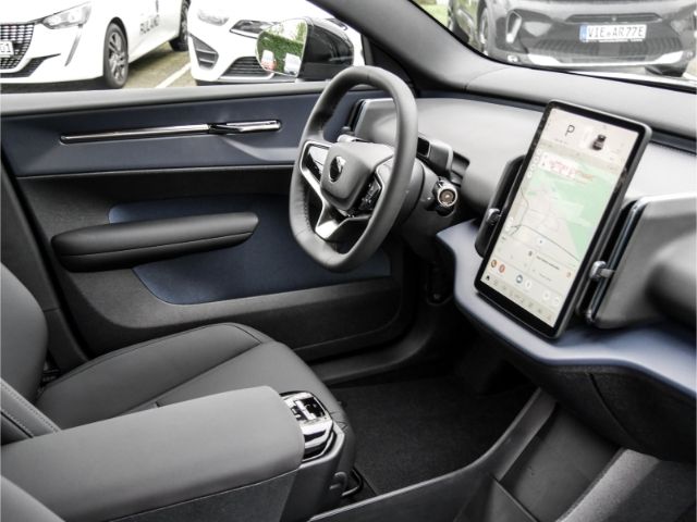 Volvo EX30 2024