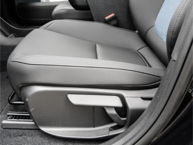 Volvo EX30 2024