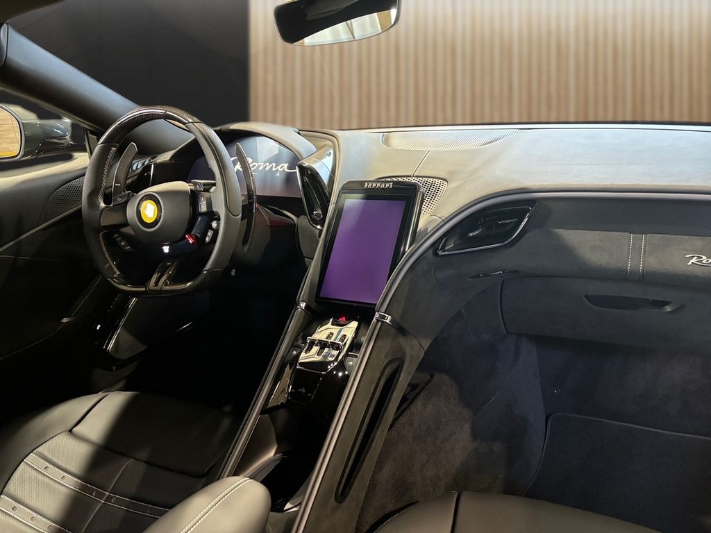 Ferrari Roma 2024