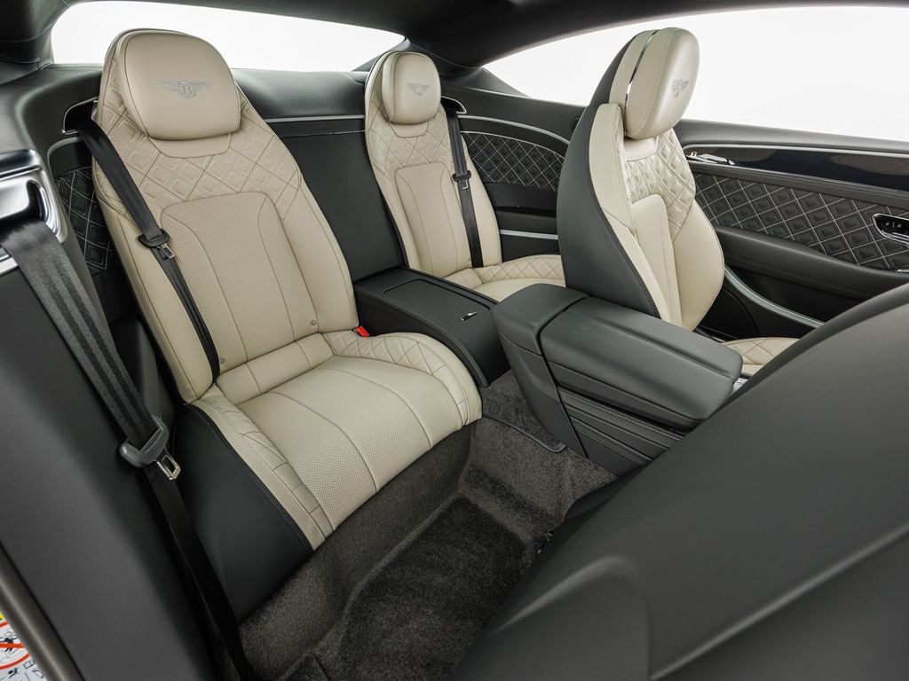 Bentley Continental GT 2024
