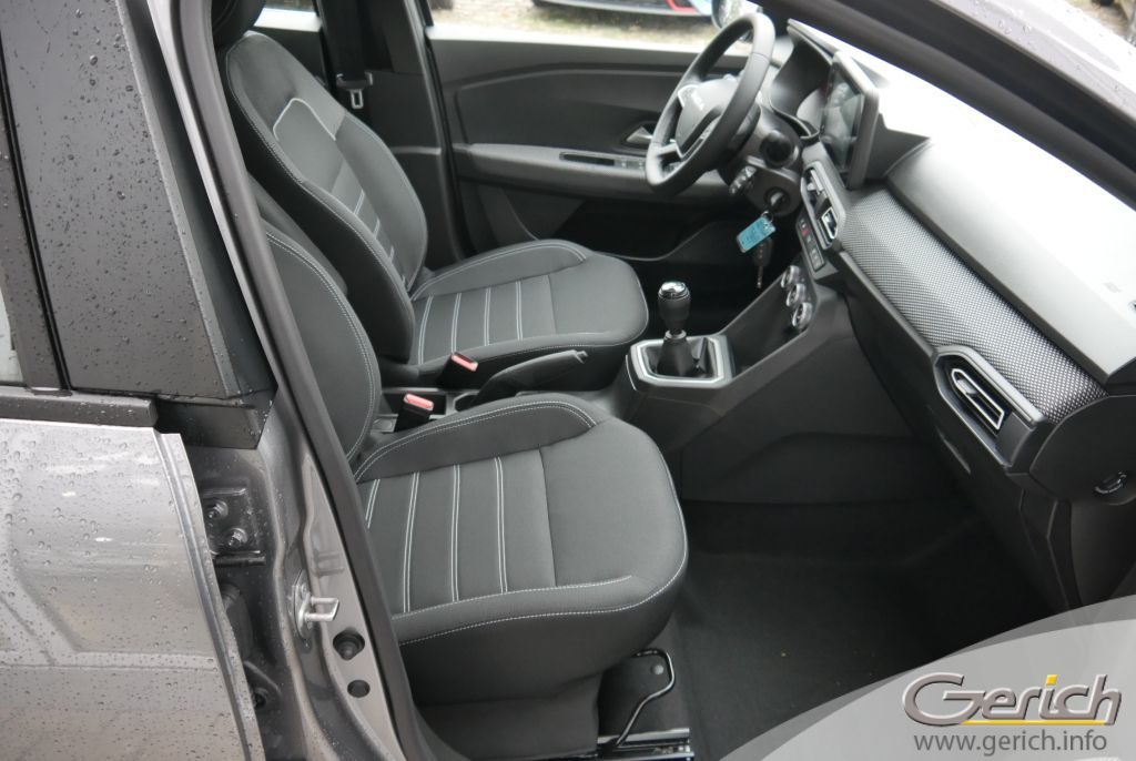 Dacia Sandero 2024
