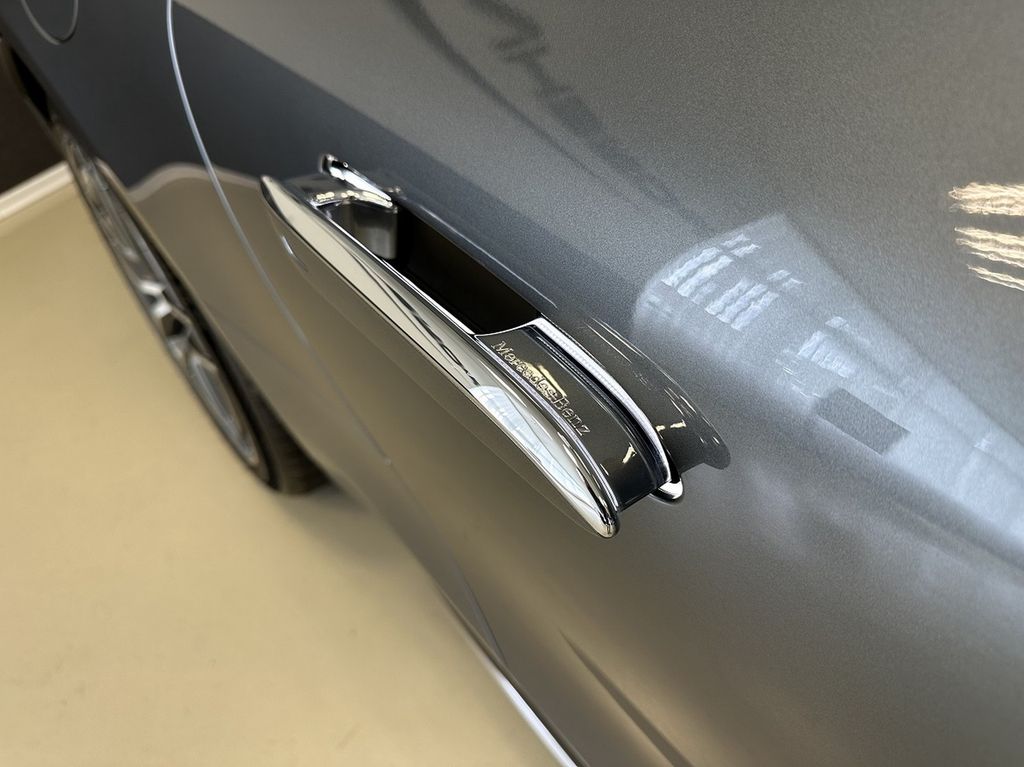 Mercedes-Benz SL 63 AMG 2023