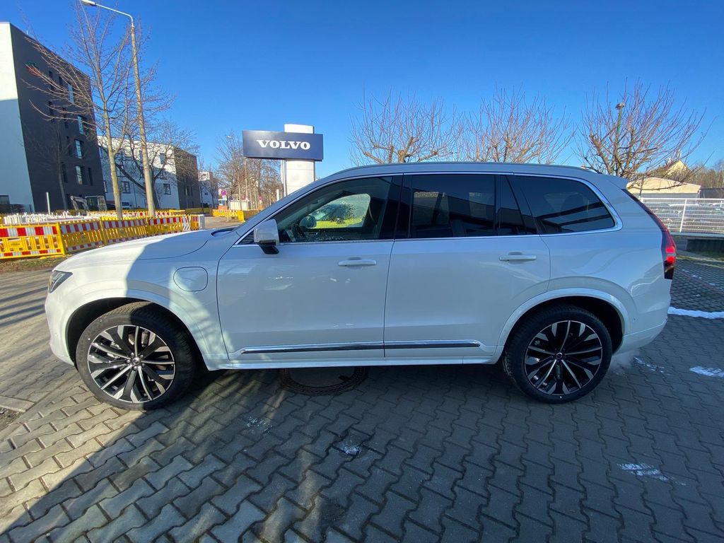 Volvo XC90 2025