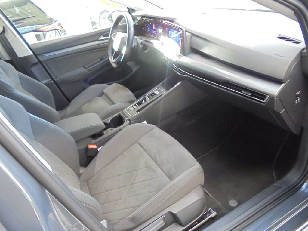 Volkswagen Golf 2021