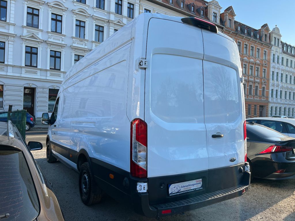 Ford Transit 2021
