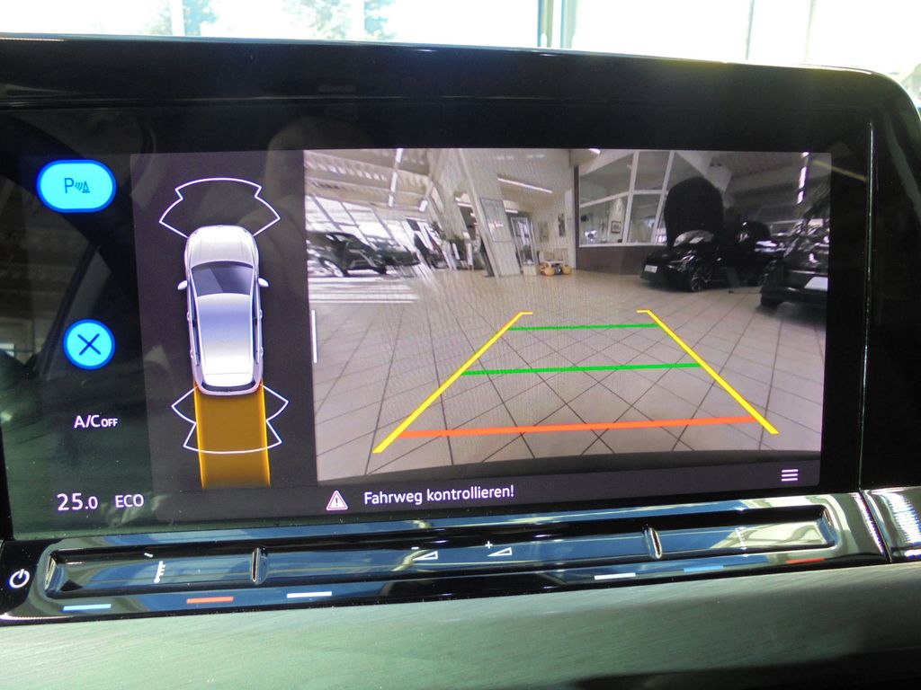 Volkswagen Golf 2021