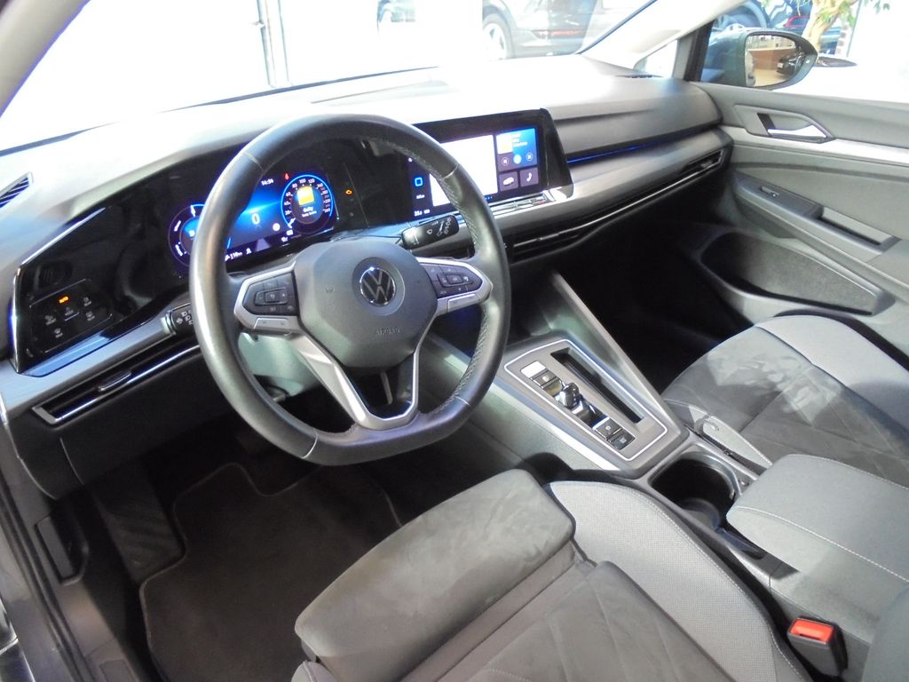 Volkswagen Golf 2021