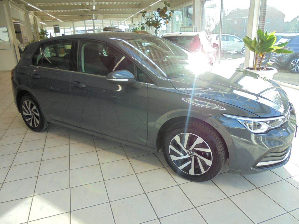 Volkswagen Golf 2021