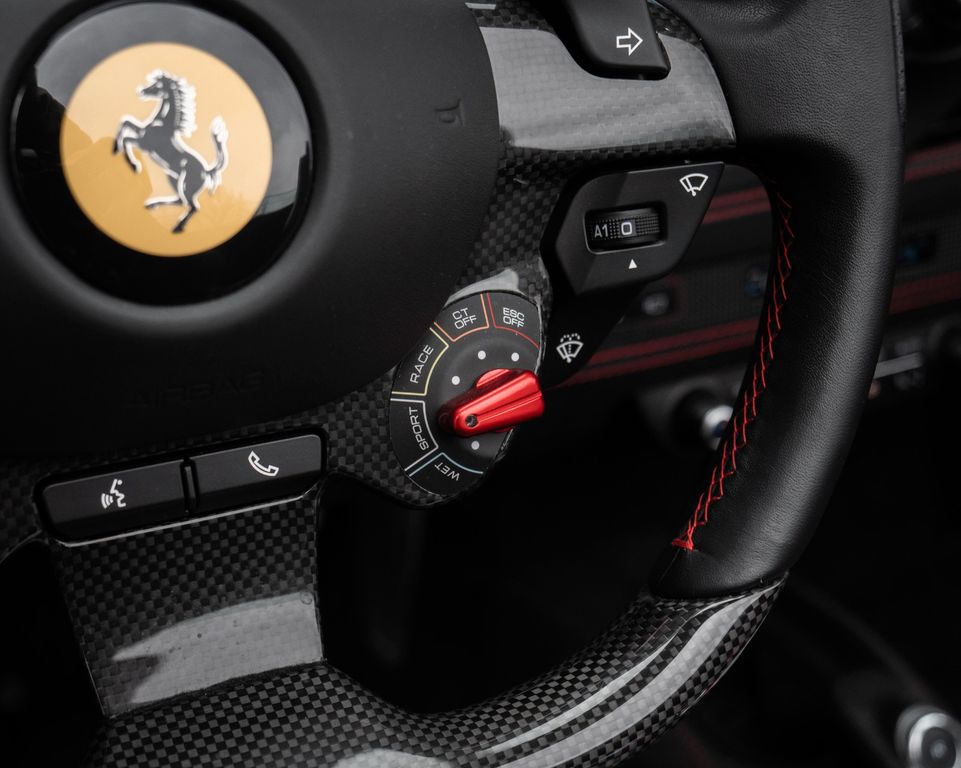 Ferrari F8 2020