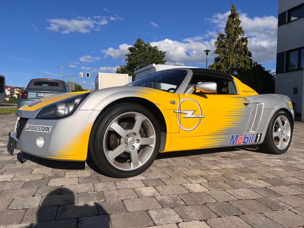 Opel Speedster 2001