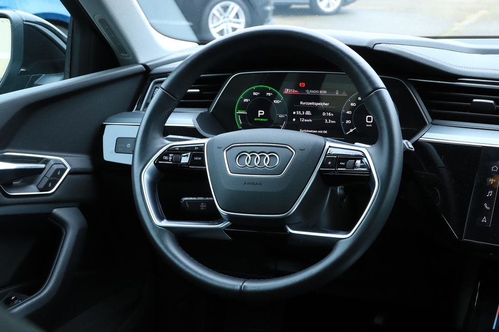 Audi e-tron 2022