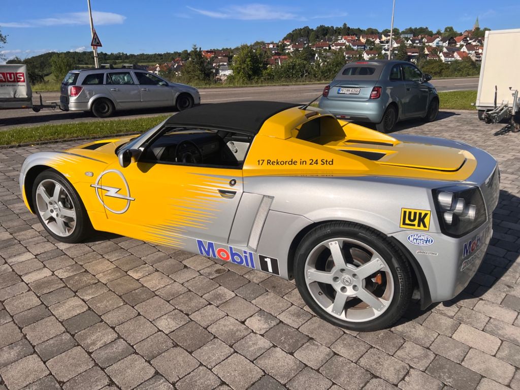 Opel Speedster 2001