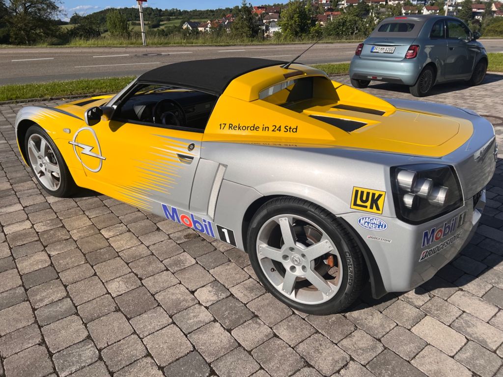 Opel Speedster 2001