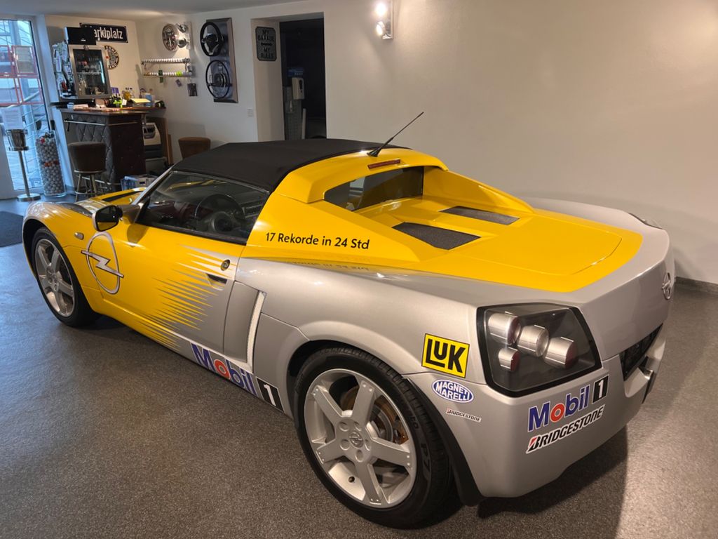 Opel Speedster 2001