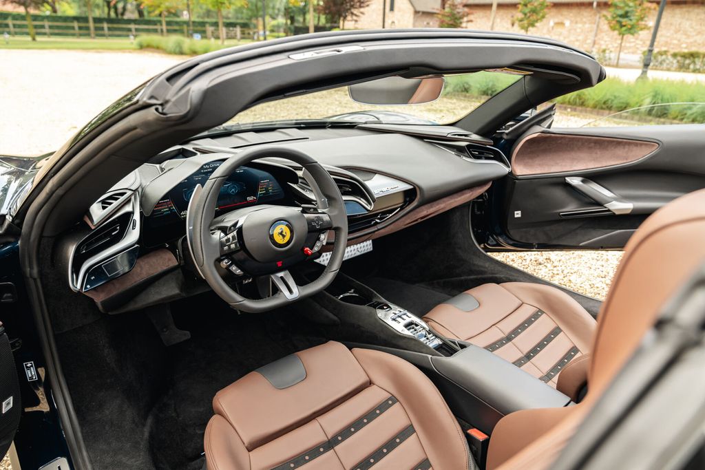 Ferrari SF90 2024