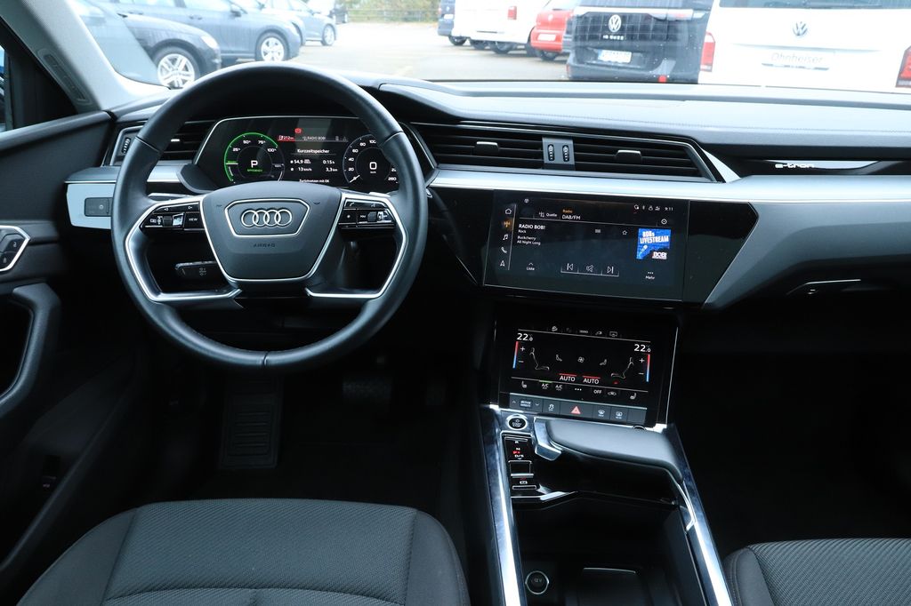 Audi e-tron 2022