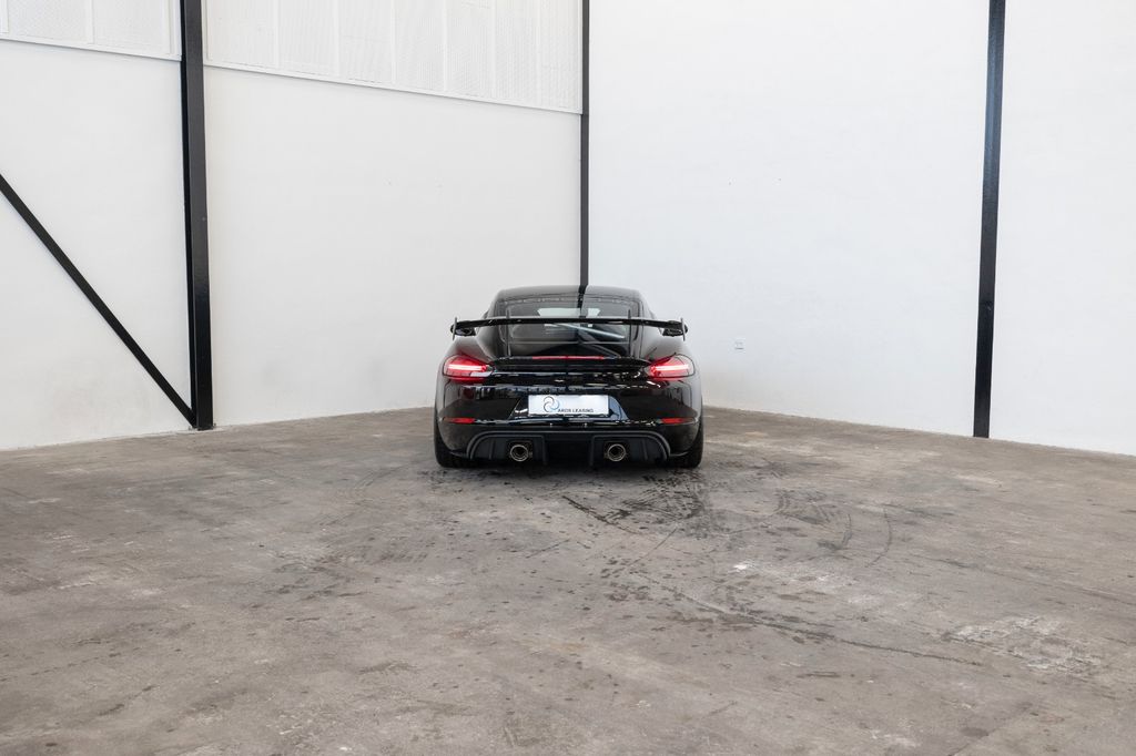 Porsche Cayman 2024