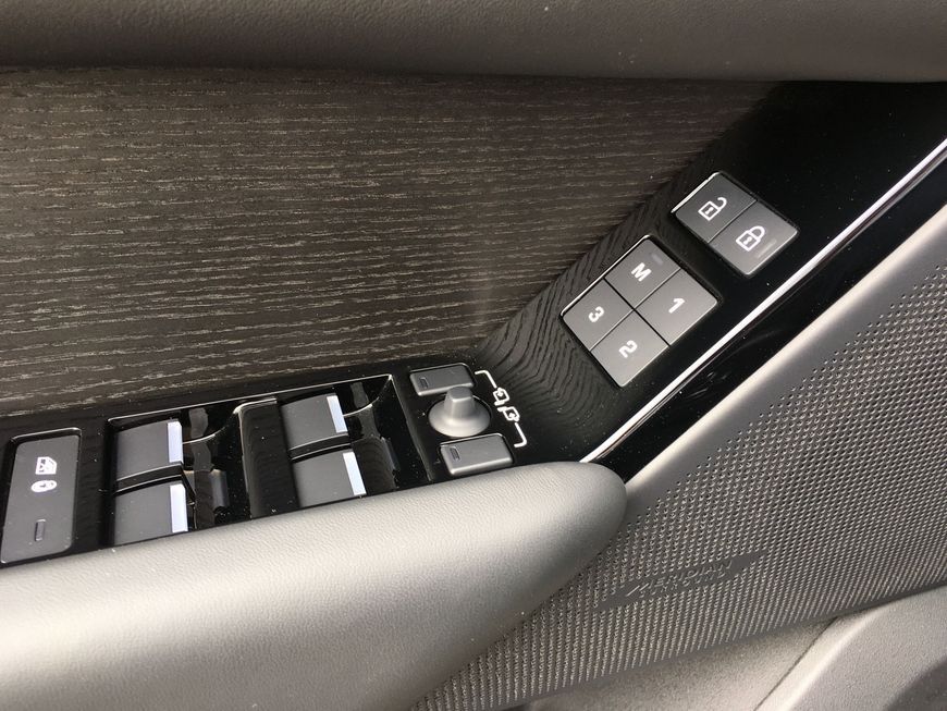 Land Rover Range Rover Velar 2024