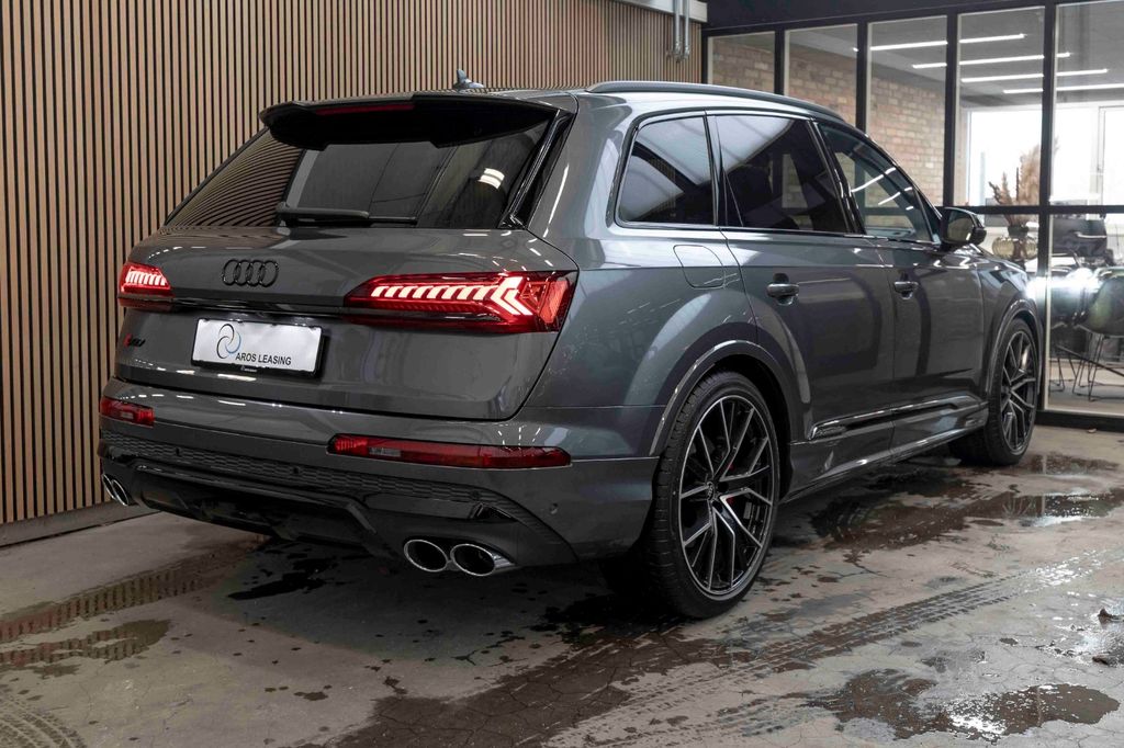 Audi SQ7 2023