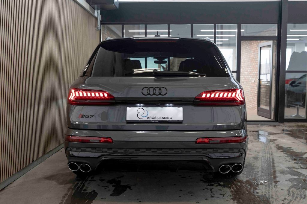 Audi SQ7 2023