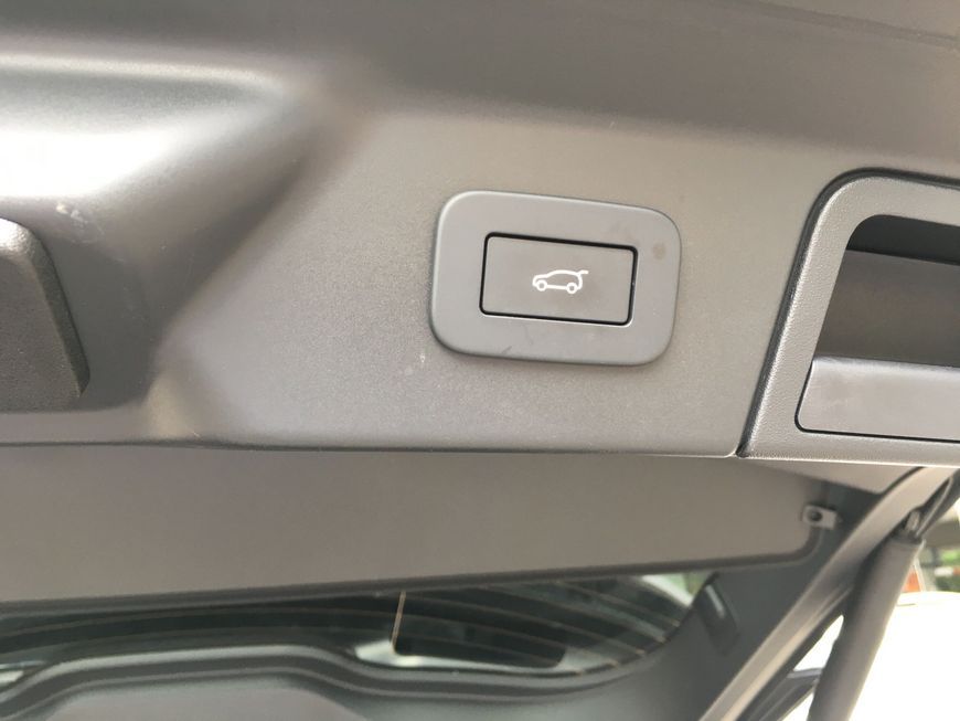 Land Rover Range Rover Velar 2024