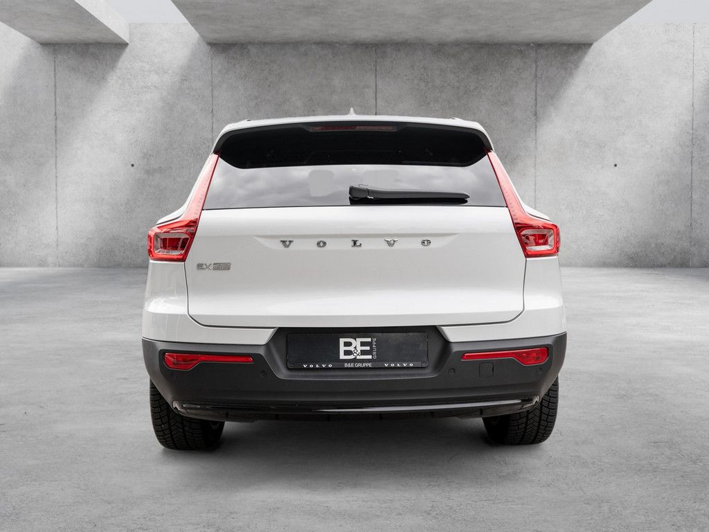 Volvo EX40 2024