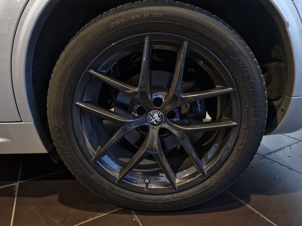 Alfa Romeo Stelvio 2020