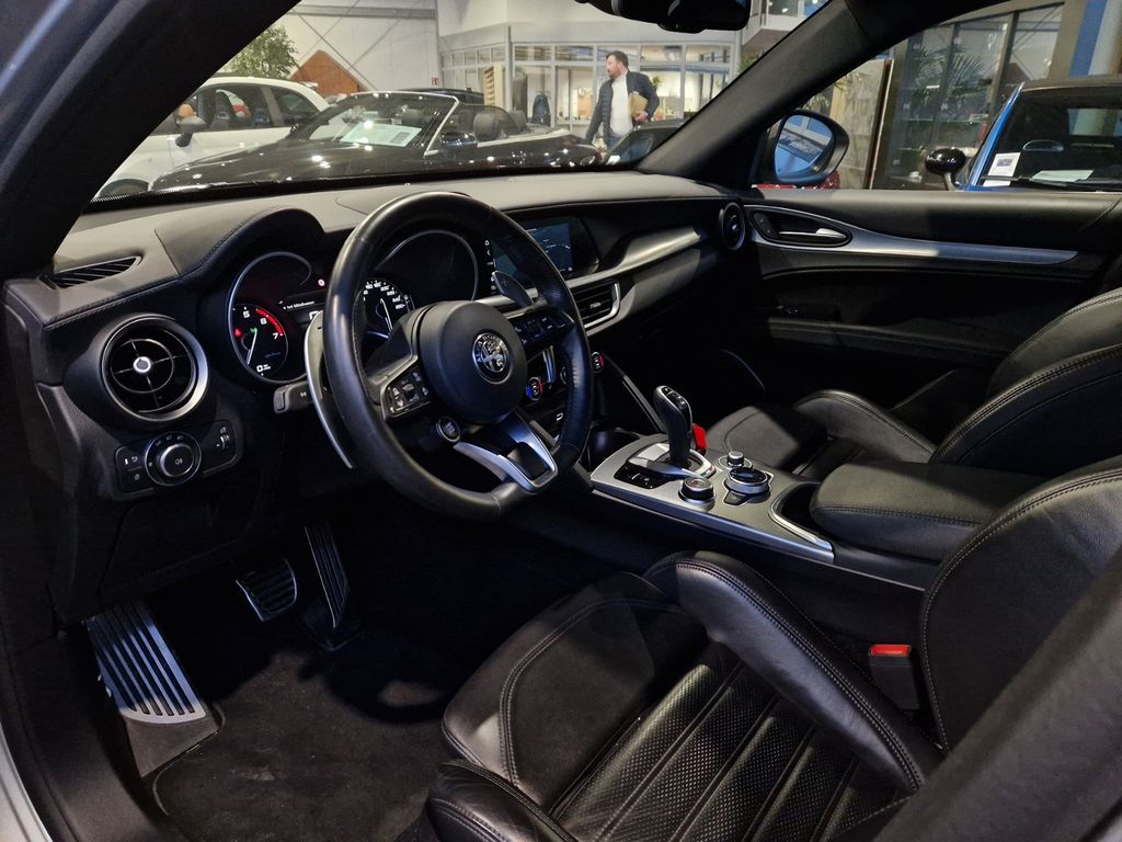 Alfa Romeo Stelvio 2020